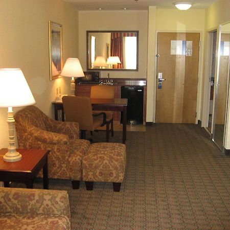 Hampton Inn Canton Exteriör bild
