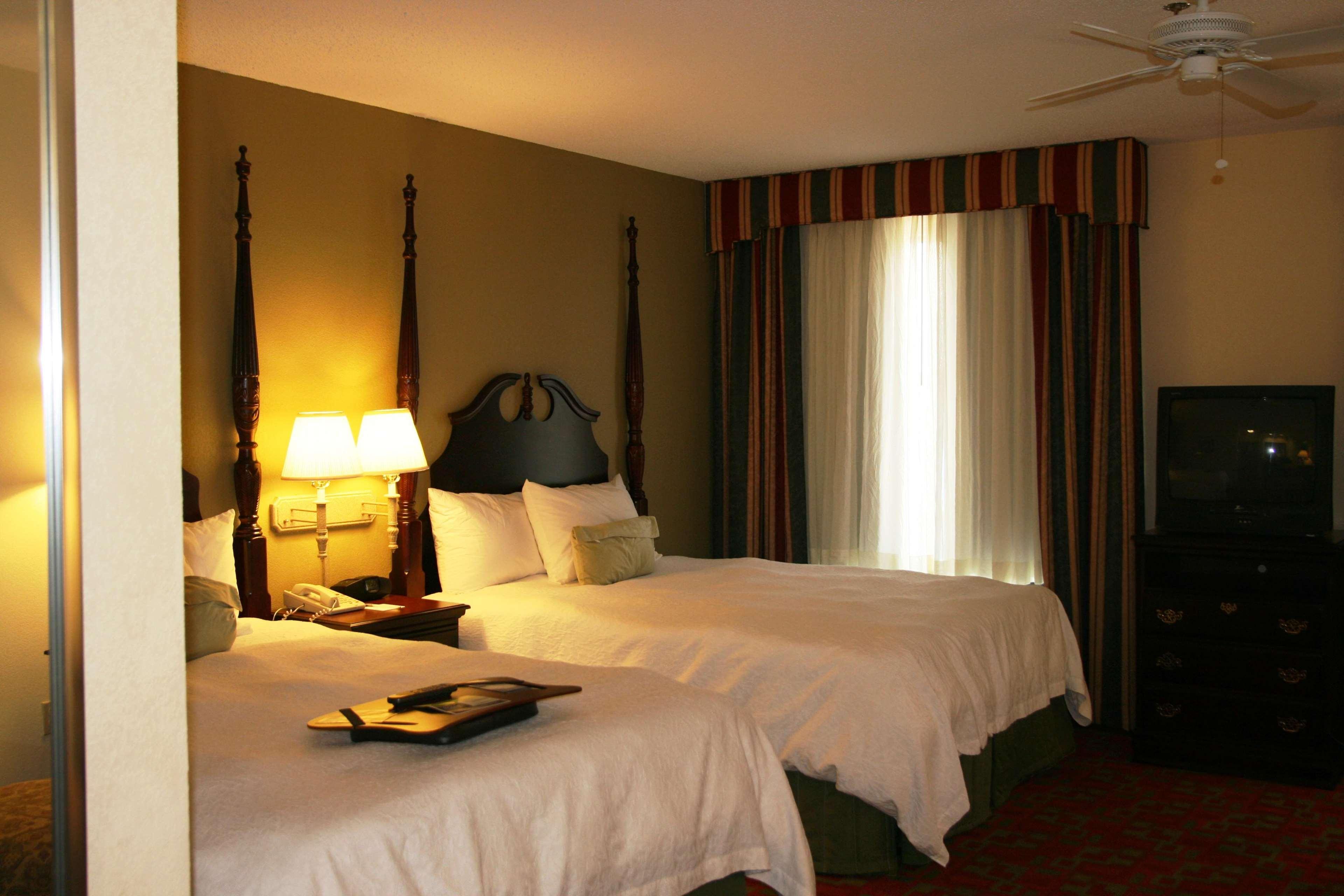 Hampton Inn Canton Rum bild