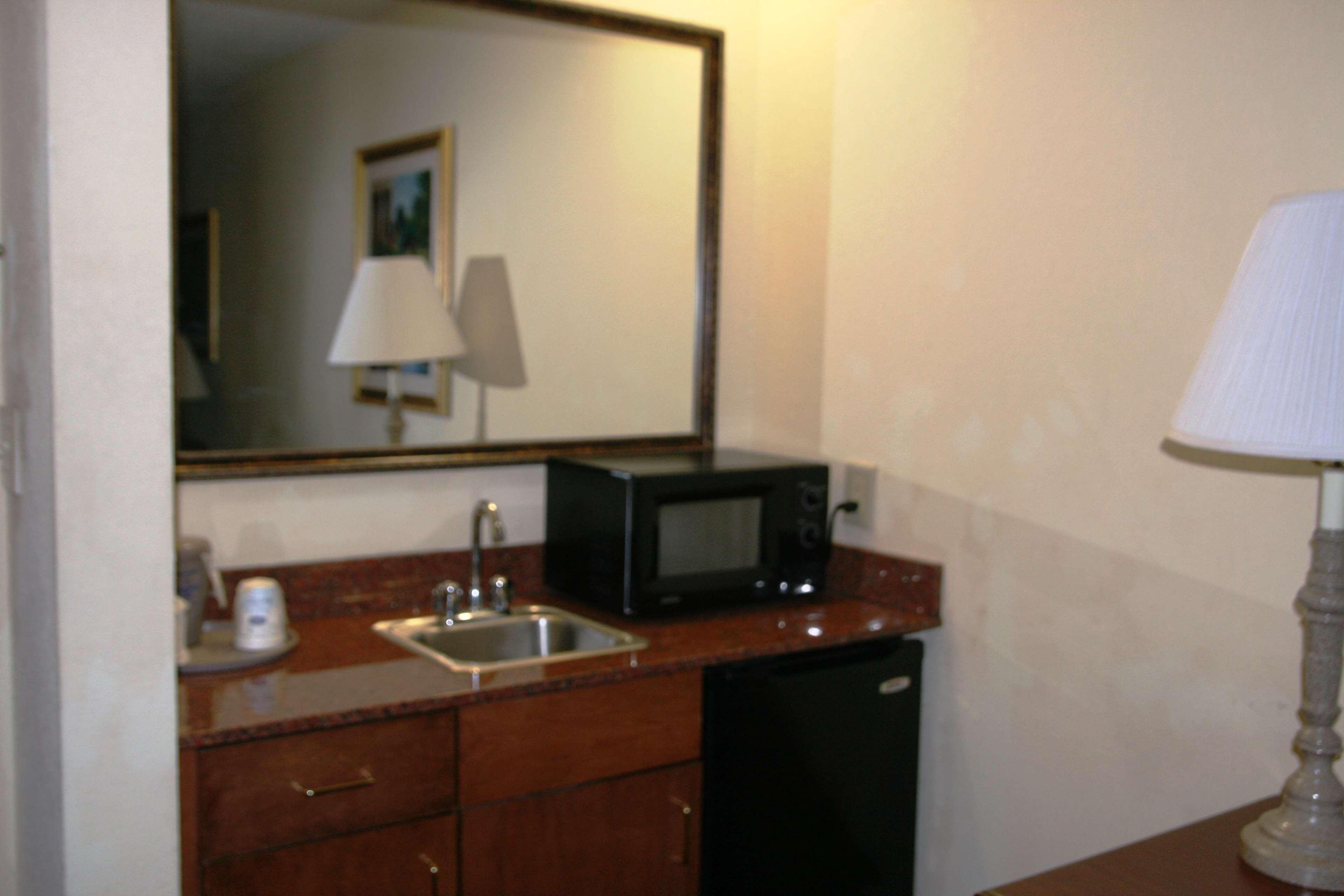 Hampton Inn Canton Rum bild