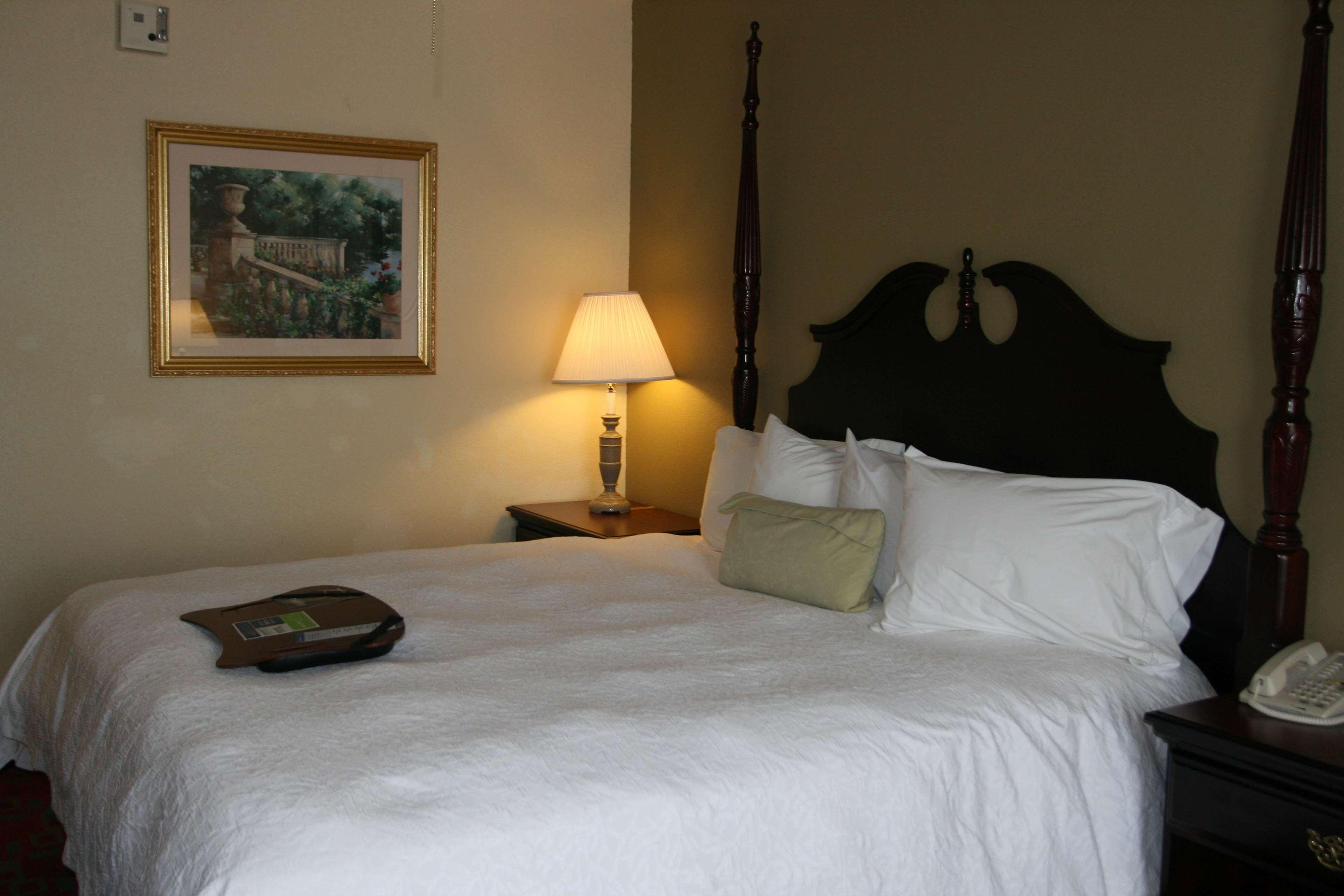 Hampton Inn Canton Rum bild