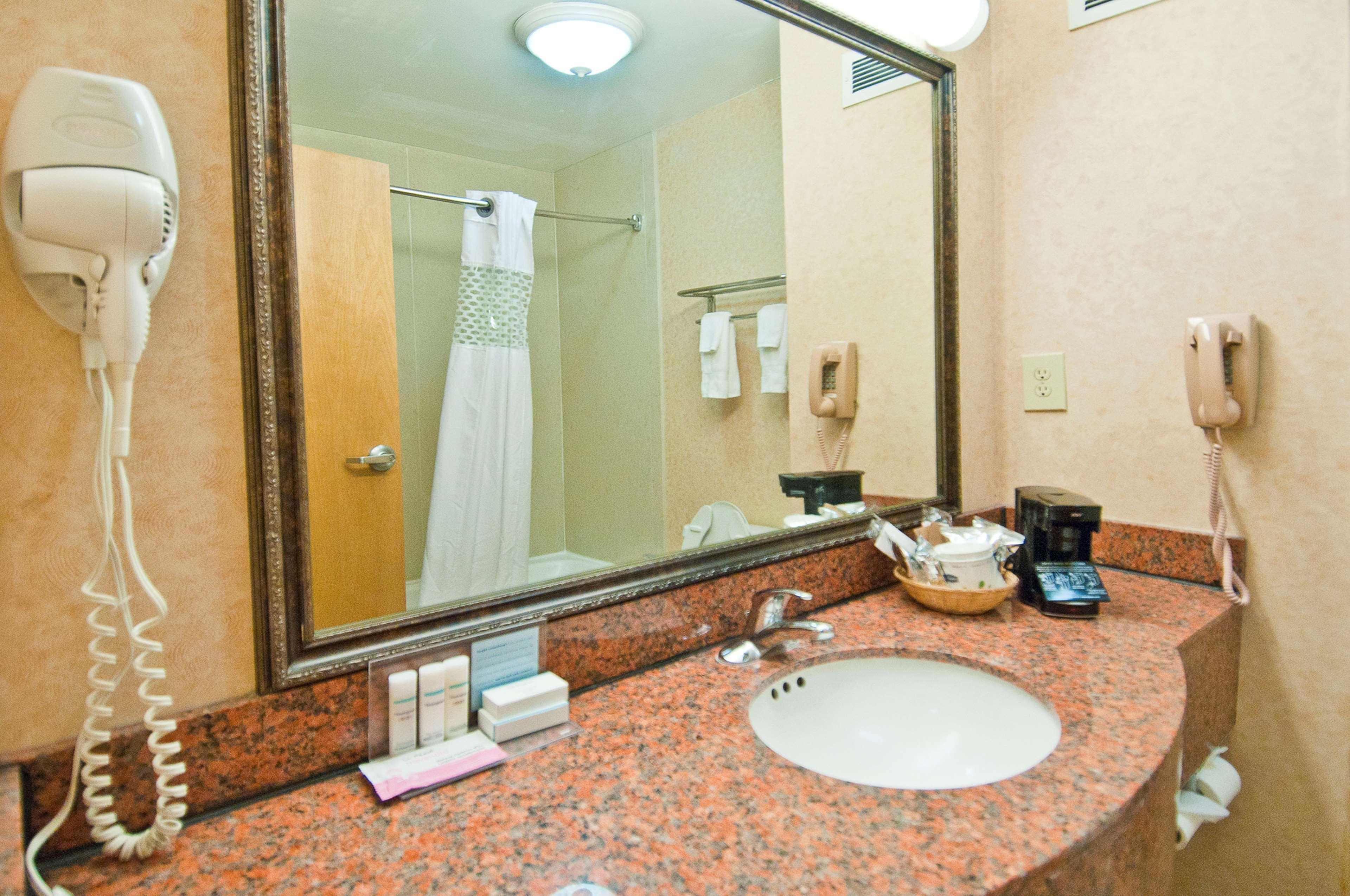 Hampton Inn Canton Exteriör bild