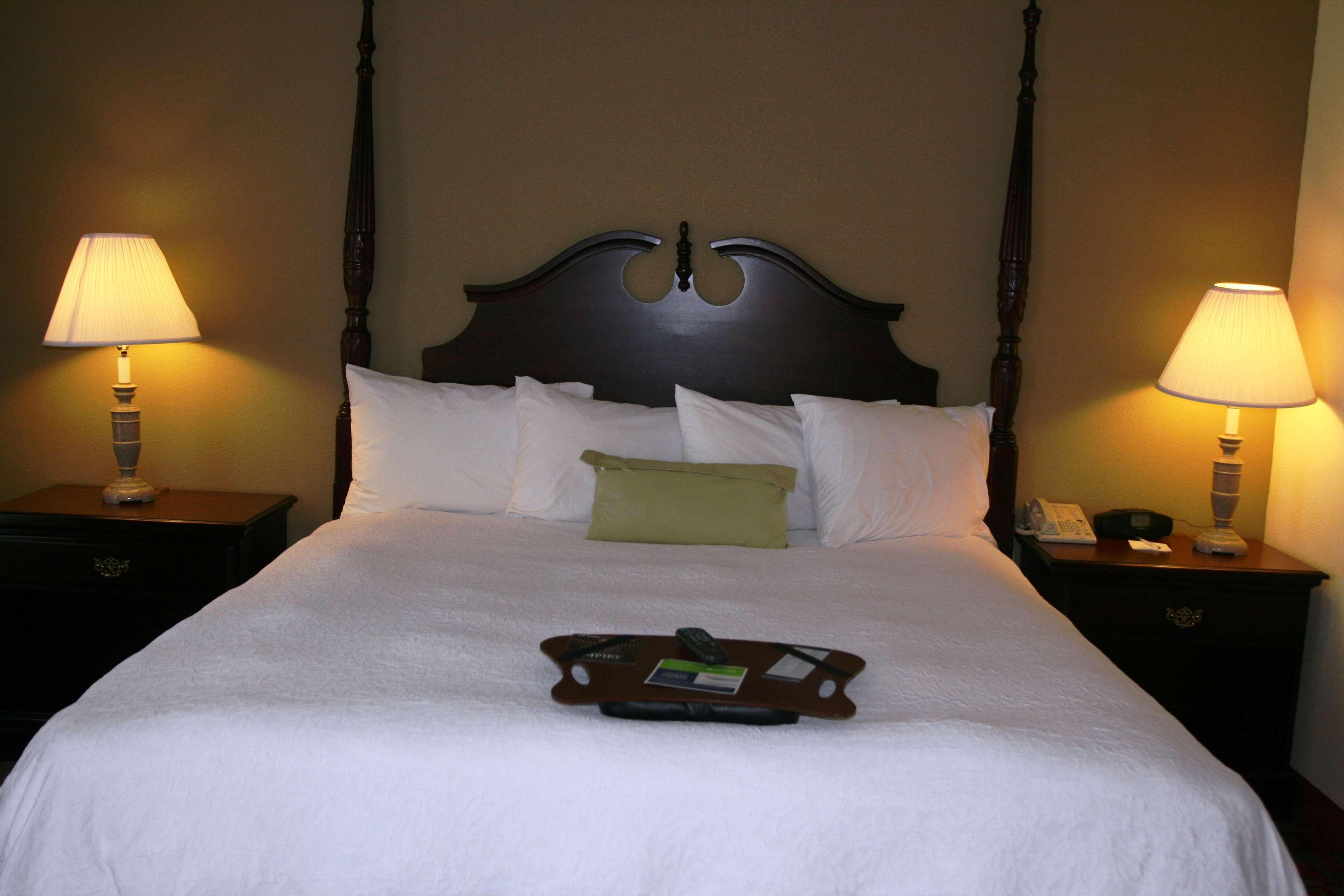Hampton Inn Canton Rum bild
