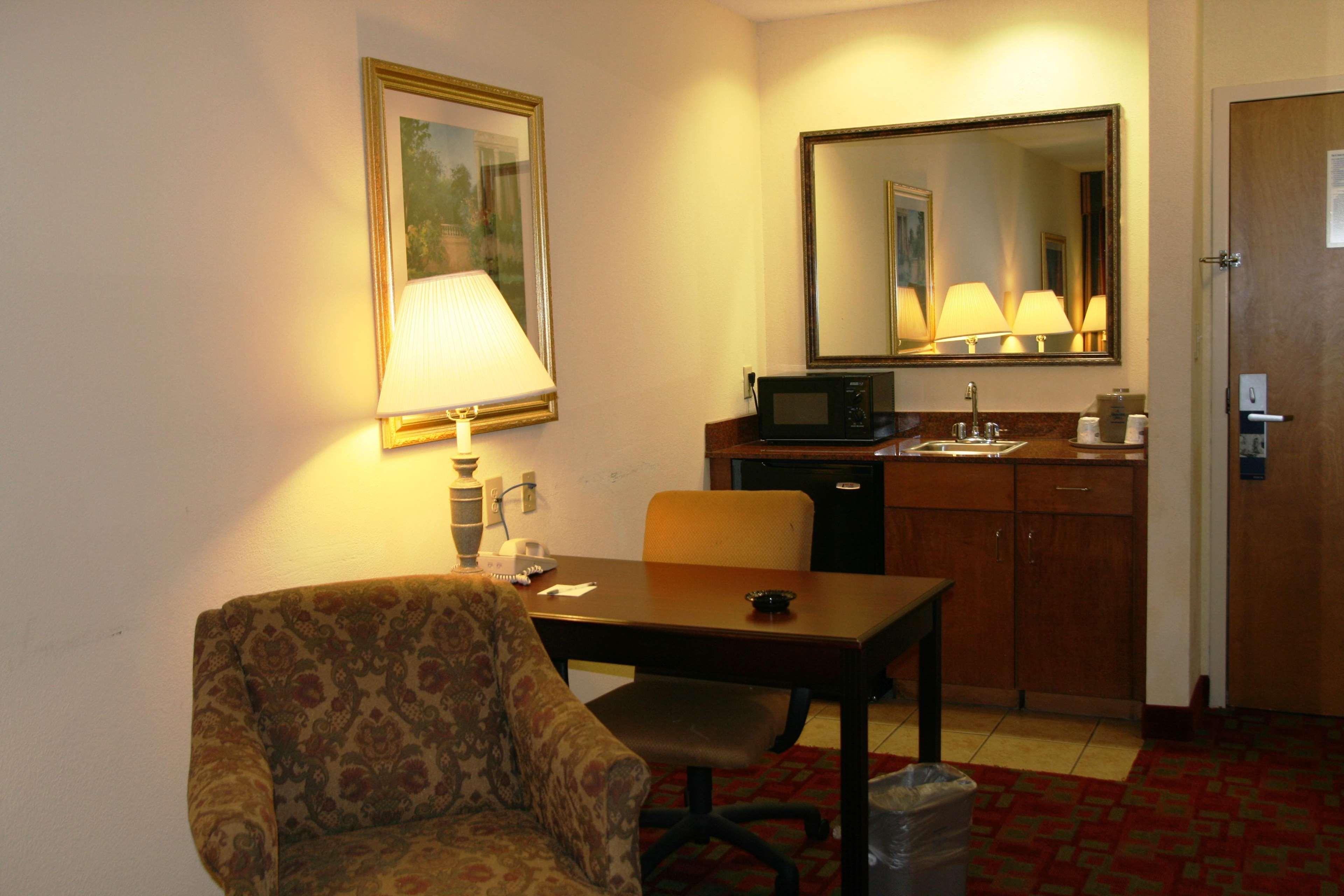 Hampton Inn Canton Rum bild